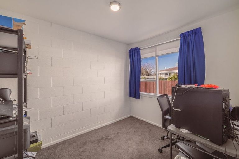 Photo of property in 2/430 Ferry Road, Woolston, Christchurch, 8023