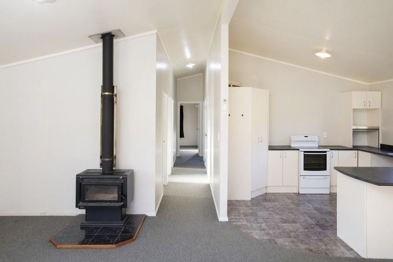 Photo of property in 911 Kanakanaia Road, Whatatutu, Te Karaka, 4091