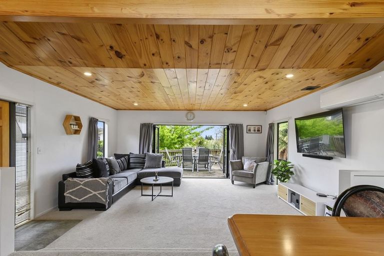 Photo of property in 20 Selwyn Road, Lynmore, Rotorua, 3010