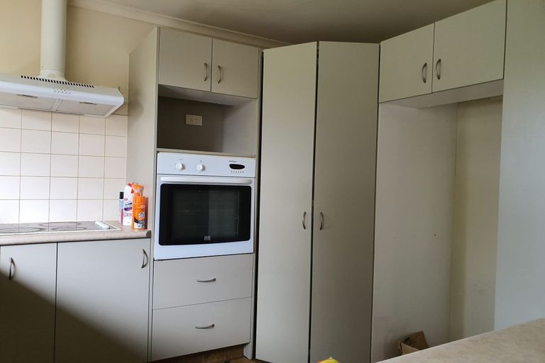 Photo of property in 1 Nobleman Place, Hamilton East, Hamilton, 3216