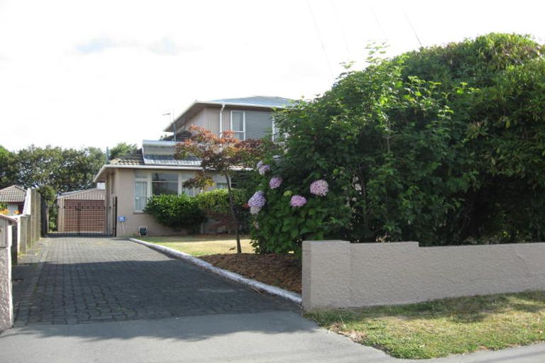 Photo of property in 56 Acacia Avenue, Upper Riccarton, Christchurch, 8041