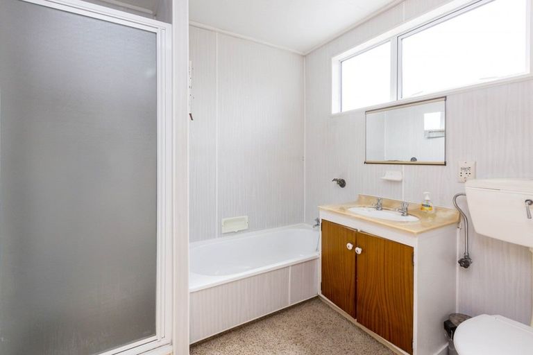 Photo of property in 3/8 Wai-iti Crescent, Woburn, Lower Hutt, 5010