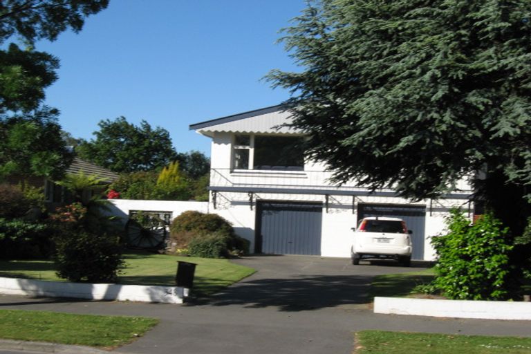 Photo of property in 348 Memorial Avenue, Burnside, Christchurch, 8053