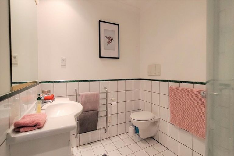 Photo of property in Vicino Apartments, 25/33 Taranaki Street, Te Aro, Wellington, 6011