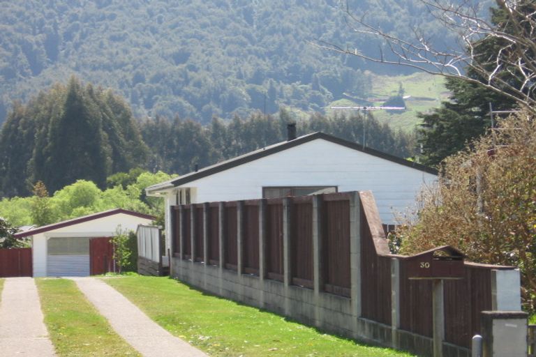 Photo of property in 30 Blomfield Street, Pukehangi, Rotorua, 3015