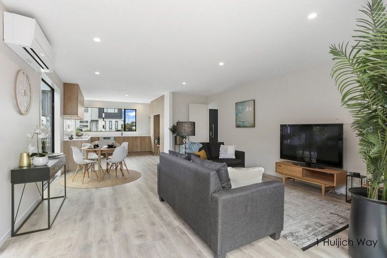 Photo of property in 5 Huljich Way, Hobsonville, Auckland, 0616