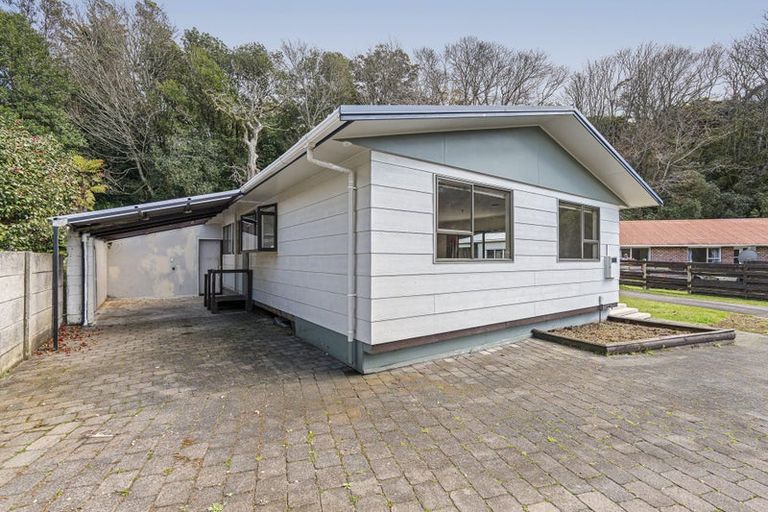 Photo of property in 17 Thames Street, Welbourn, New Plymouth, 4310