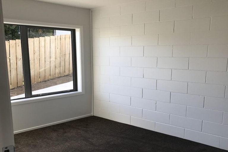 Photo of property in 1/22 Don Croot Street, Morningside, Auckland, 1021