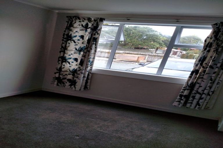 Photo of property in 1/21 Elizabeth Street, Orewa, 0931