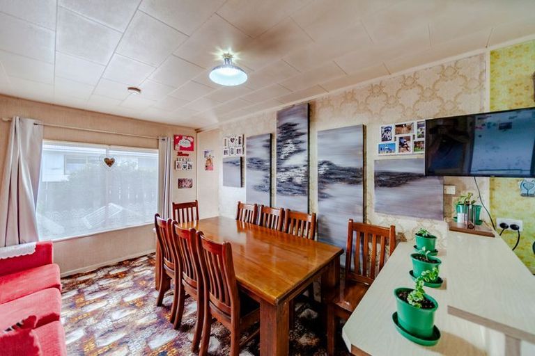 Photo of property in 147 Flaxmere Avenue, Flaxmere, Hastings, 4120