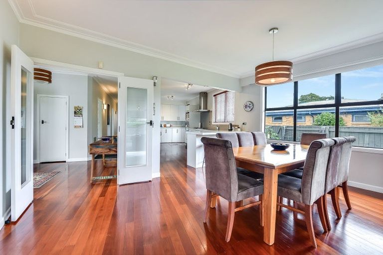 Photo of property in 10 Martin Street, Fairfield, Hamilton, 3214