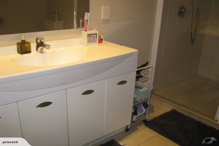 Photo of property in 18/8 Monte Cassino Place, Birkdale, Auckland, 0626