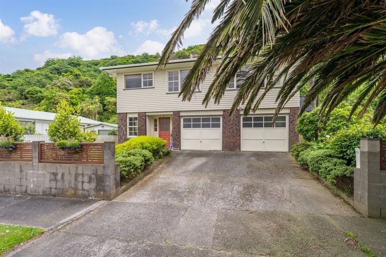 Photo of property in 53 Mcgowan Road, Wainuiomata, Lower Hutt, 5014