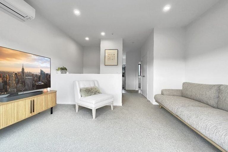 Photo of property in 9/28 Westgate Drive, Westgate, Auckland, 0614