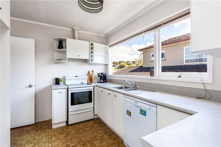 Photo of property in 59 Gordon Avenue, Forrest Hill, Auckland, 0620