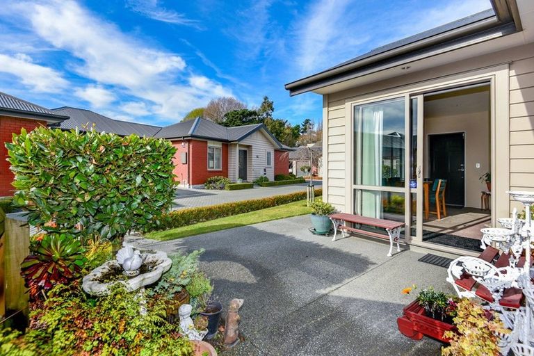 Photo of property in 24 Streamside Court, Woolston, Christchurch, 8062