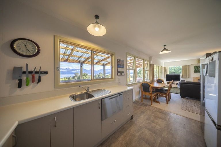 Photo of property in 6 Cathedral Drive, Manapouri, 9679
