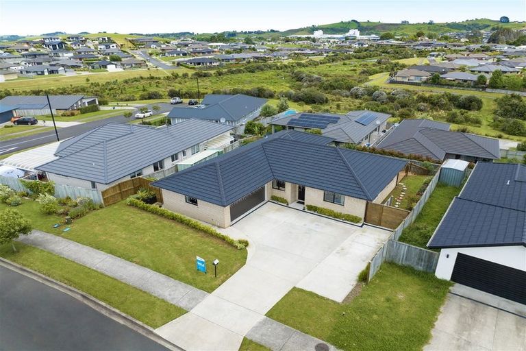 Photo of property in 36 Raithburn Terrace, Pokeno, 2402