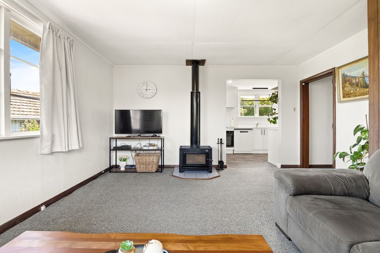 Photo of property in 18 Mooltan Street, Halfway Bush, Dunedin, 9010