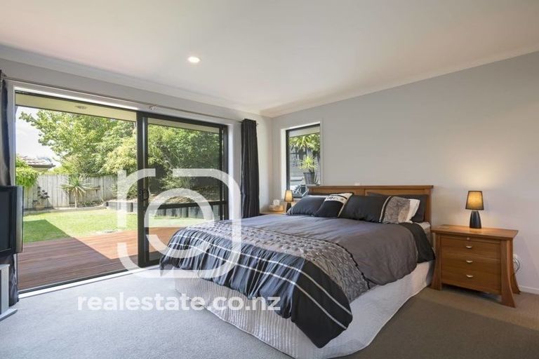 Photo of property in 21 Haden Place, Omokoroa, 3114