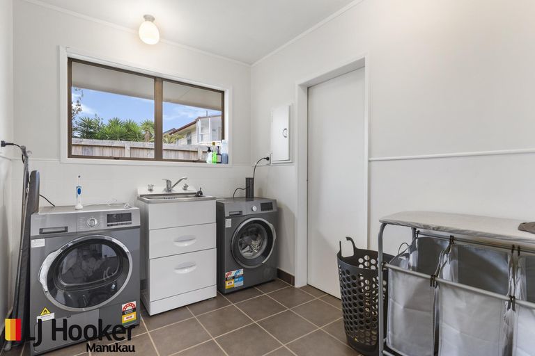Photo of property in 328 Great South Road, Opaheke, Papakura, 2113
