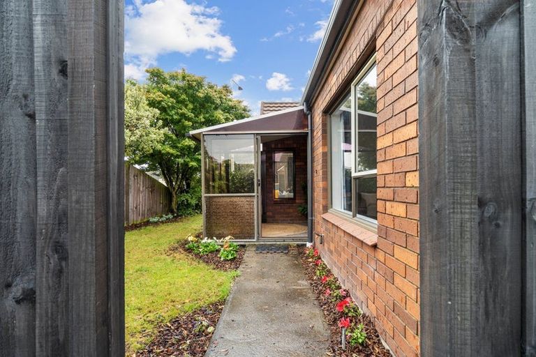 Photo of property in 1/87 Frankleigh Street, Somerfield, Christchurch, 8024