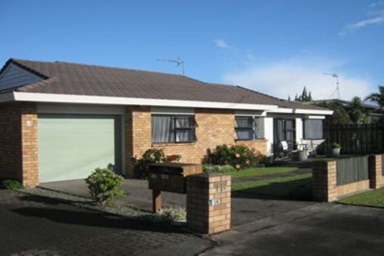 Photo of property in 3/18 Milton Road, Orewa, 0931