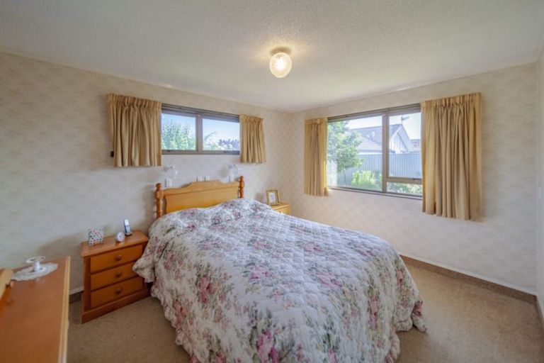 Photo of property in 34 Perry Crescent, Greenmeadows, Napier, 4112