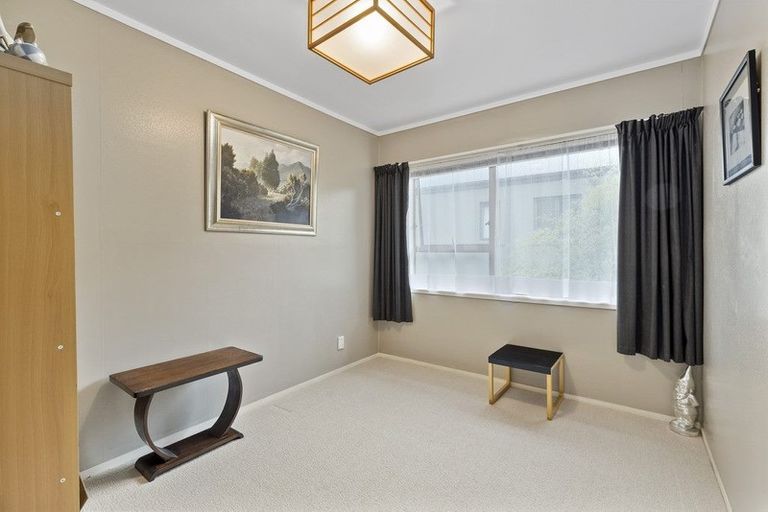 Photo of property in 3/34 Heathcote Road, Castor Bay, Auckland, 0620
