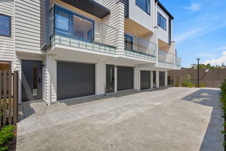 Photo of property in 6/13 Fairdale Place, Birkdale, Auckland, 0626