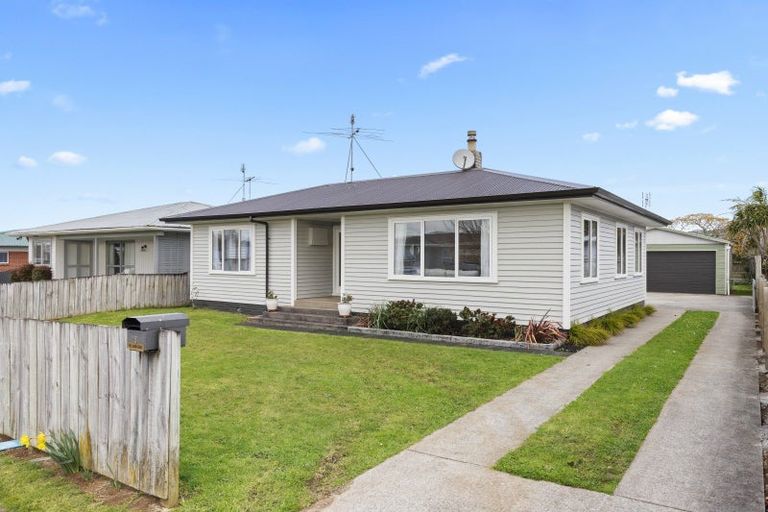 Photo of property in 18 Russell Avenue, Pukekohe, 2120