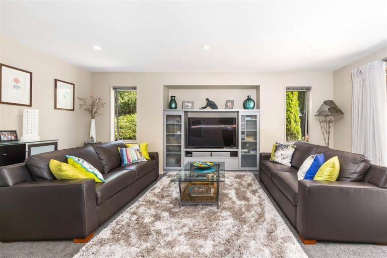 Photo of property in 12 Marguerite Place, Aidanfield, Christchurch, 8025