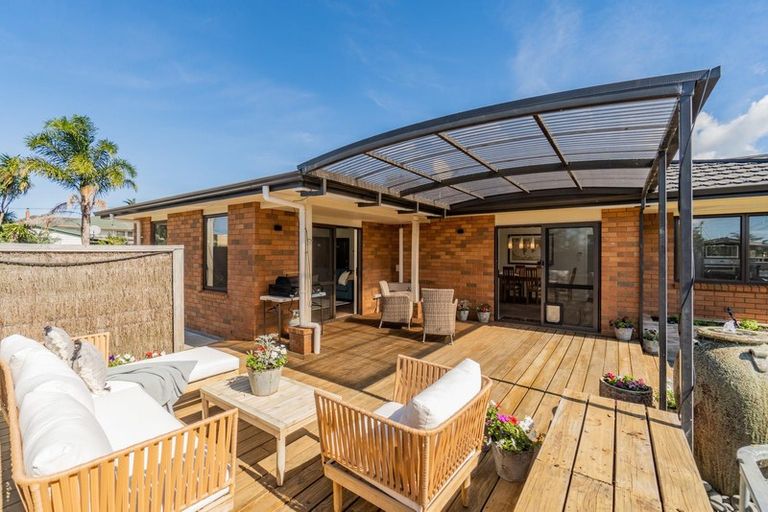 Photo of property in 65a Willerton Avenue, New Lynn, Auckland, 0600