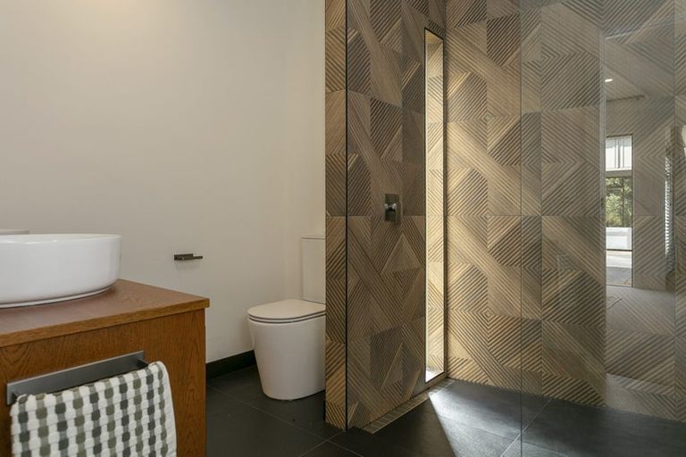 Photo of property in 60 Seven Oaks Drive, Kinloch, 3377