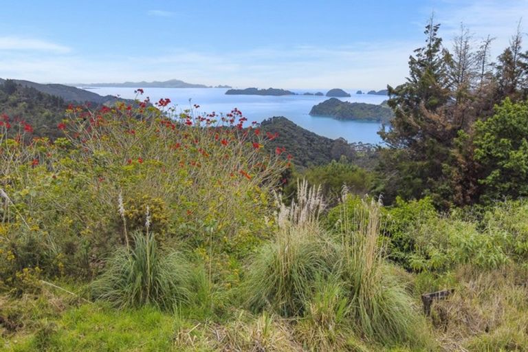 Photo of property in 250 Paroa Bay Road, Russell, 0272