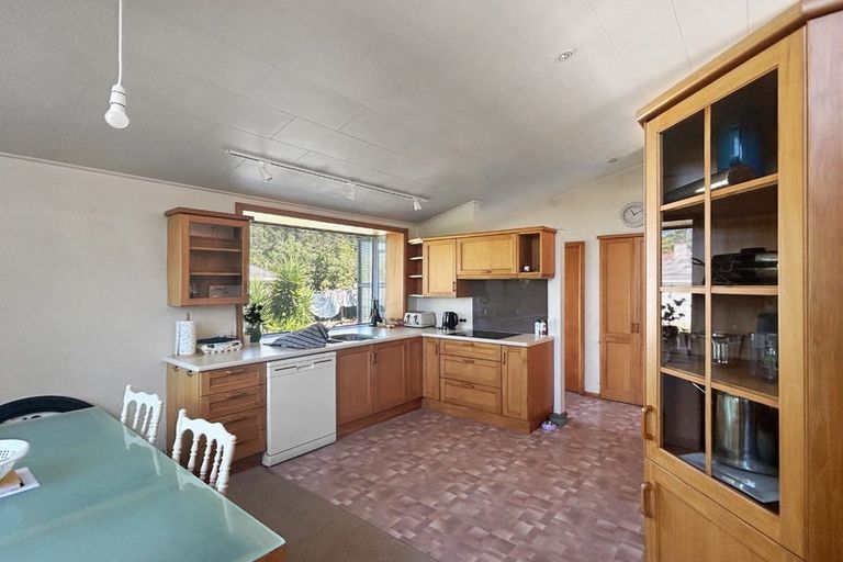 Photo of property in 96 Daniels Road, Redwood, Christchurch, 8051