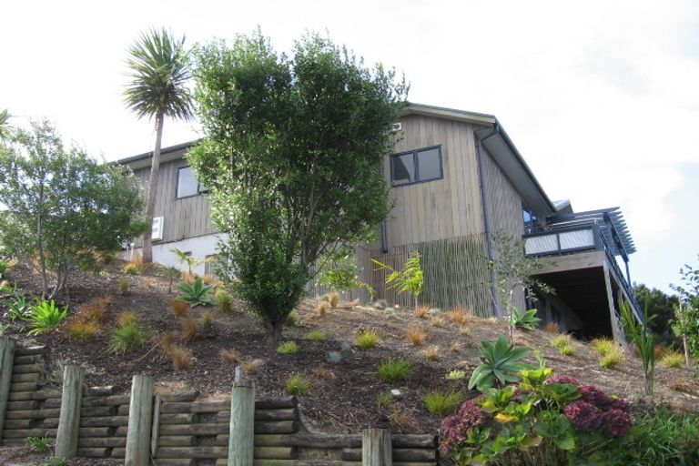 Photo of property in 1b Gannet Point, Rothesay Bay, Auckland, 0630