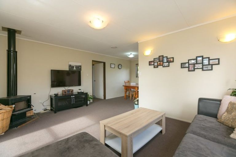 Photo of property in 77 Poplar Grove, Whalers Gate, New Plymouth, 4310