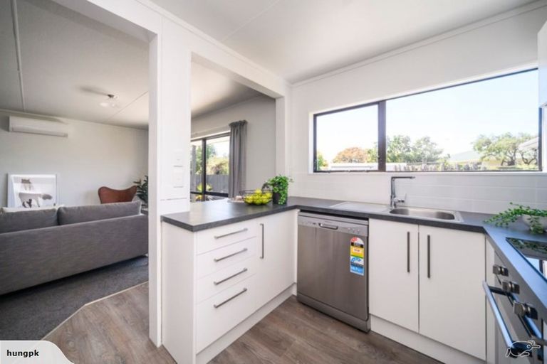 Photo of property in 2a Moray Place, Highbury, Palmerston North, 4412