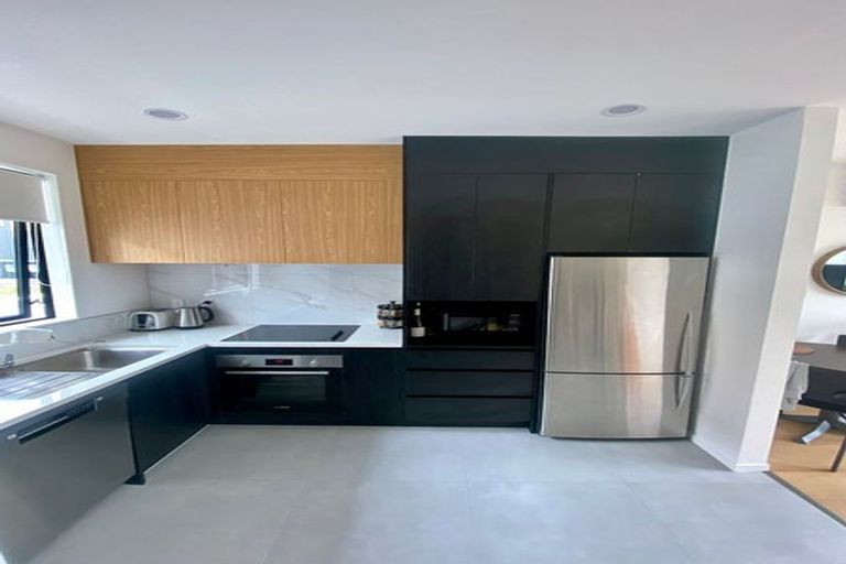 Photo of property in 3/28 Lavelle Road, Henderson, Auckland, 0612