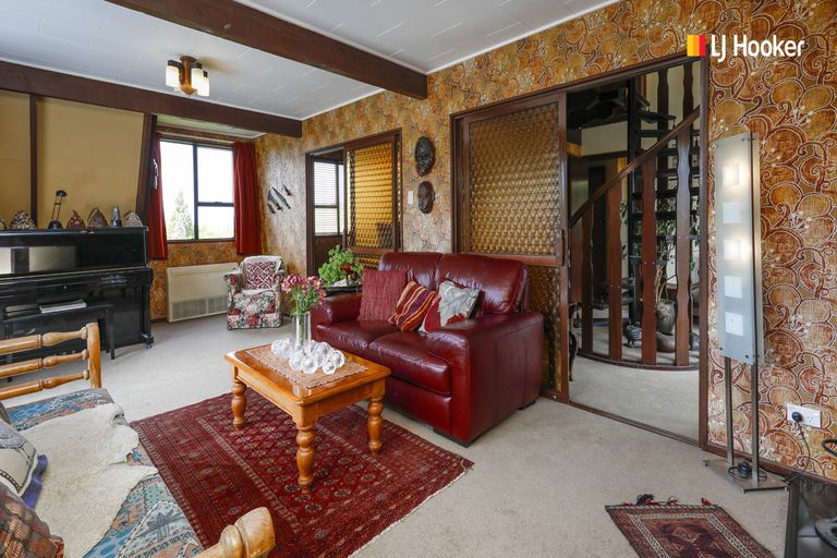 Photo of property in 1 Preston Crescent, Belleknowes, Dunedin, 9011