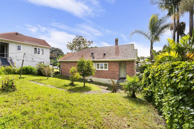 Photo of property in 17 Apihai Street, Orakei, Auckland, 1071