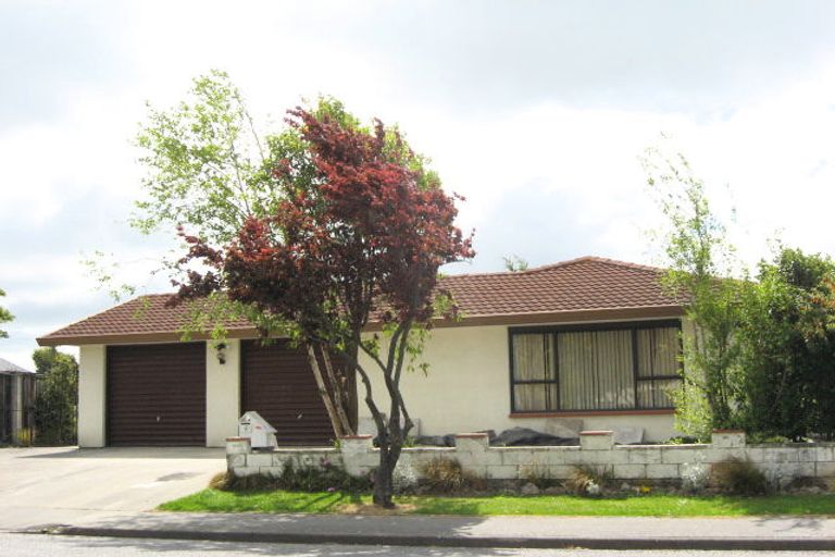 Photo of property in 8 Parkhouse Drive, Rangiora, 7400