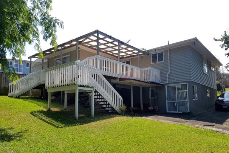 Photo of property in 27 Arrow Road, Forrest Hill, Auckland, 0620