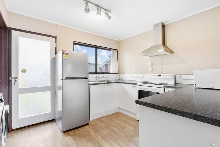 Photo of property in 1/29 Trentham Road, Papakura, 2110