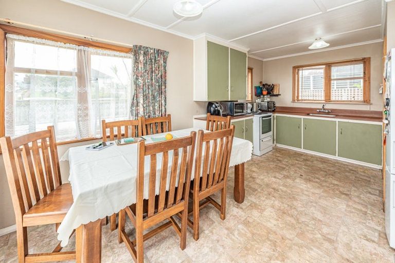 Photo of property in 260 London Street, Tawhero, Whanganui, 4501