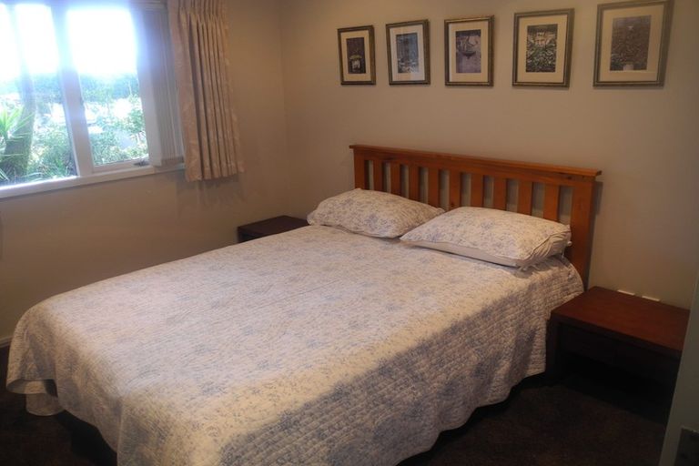 Photo of property in 36 Sylvan Park Avenue, Milford, Auckland, 0620