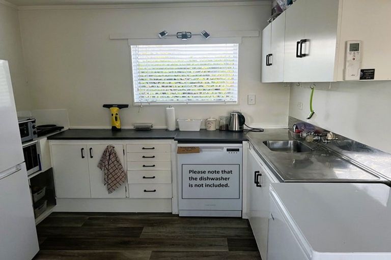Photo of property in 20 Minifie Avenue, Melville, Hamilton, 3206