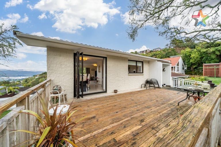 Photo of property in 179 Miromiro Road, Normandale, Lower Hutt, 5010
