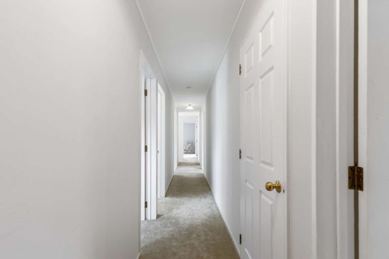 Photo of property in 155 Summerhill Drive, Fitzherbert, Palmerston North, 4410